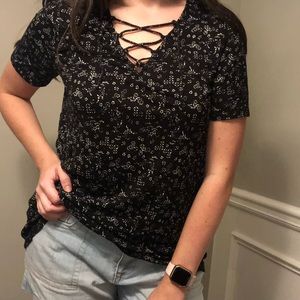 Old Navy Black and White Shirt